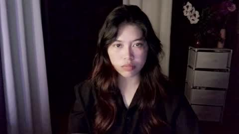 Snapshot of tombalita chatting on 06-17-26, 03:13 mika online show from 06-17-26, 03:13