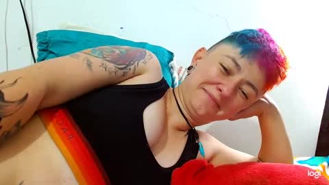 Snapshot of tomboyblue chatting on 01-21-25, 03:54 Blue online show from 01-21-25, 03:54