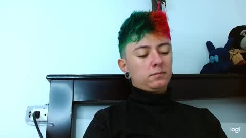 Snapshot of tomboyblue chatting on 02-16-25, 08:33 Blue online show from 02-16-25, 08:33