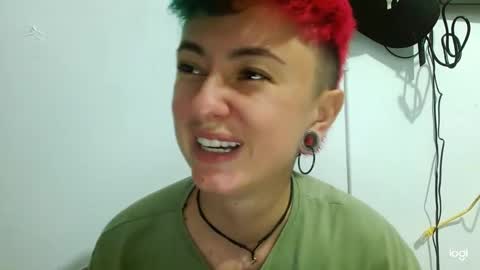 Snapshot of tomboyblue chatting on 03-01-25, 01:53 Blue online show from 03-01-25, 01:53