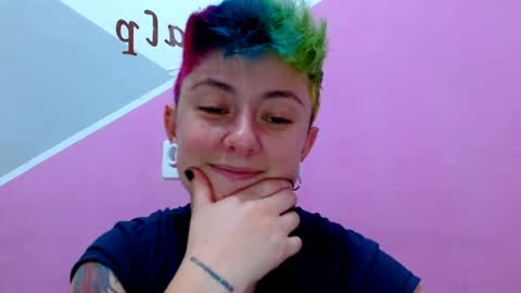 Snapshot of tomboyblue chatting on 09-13-25, 08:52 Blue online show from 09-13-25, 08:52