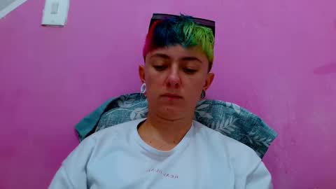 Snapshot of tomboyblue chatting on 09-15-25, 06:52 Blue online show from 09-15-25, 06:52