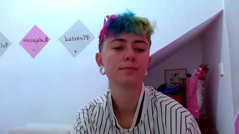 Snapshot of tomboyblue chatting on 10-19-25, 04:51 Blue online show from 10-19-25, 04:51