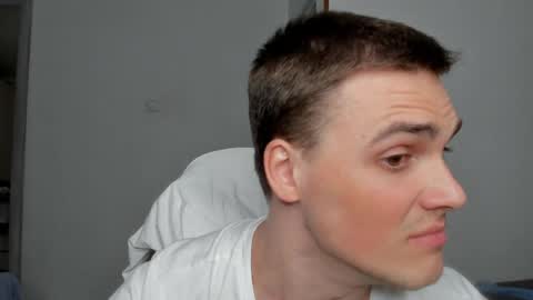 tomboysexy_ online show from 05-17-26, 07:43