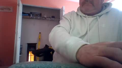 Snapshot of tomcat4848 chatting on 01-16-26, 06:23 tomcat4848 online show from 01-16-26, 06:23