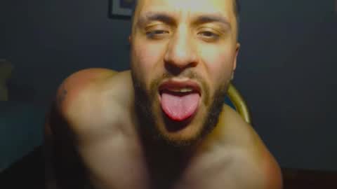 Snapshot of tomdavisxl chatting on 11-18-25, 11:59 tomDavisXl online show from 11-18-25, 11:59