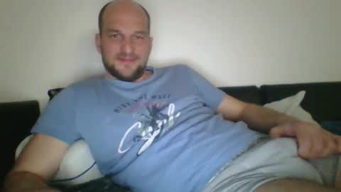 tome55555 online show from 02-12-26, 09:32