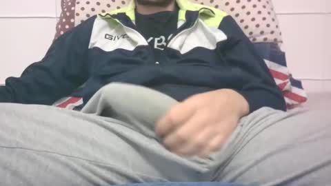 Snapshot of tommaso9046 chatting on 12-16-24, 05:11 tommaso9046 online show from 12-16-24, 05:11