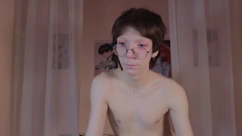 Snapshot of tommiehi chatting on 01-26-25, 05:56 Tommie online show from 01-26-25, 05:56