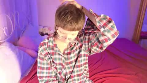 Snapshot of tommiehi chatting on 10-01-25, 12:11 Tommie online show from 10-01-25, 12:11