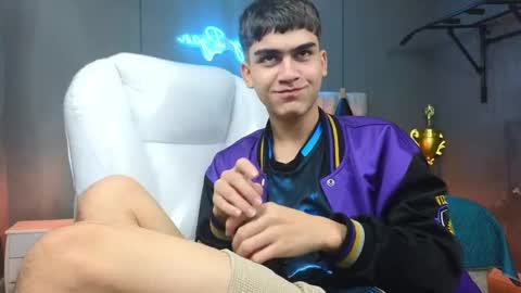 Tommy  online show from 02-14-25, 06:45