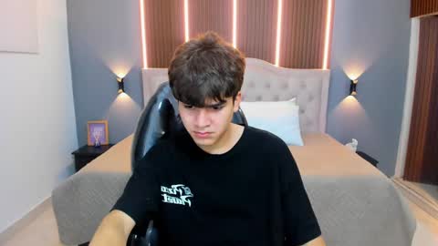 Tommy  online show from 10-02-25, 03:57