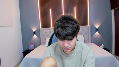 Tommy  online show from 12-16-25, 03:33