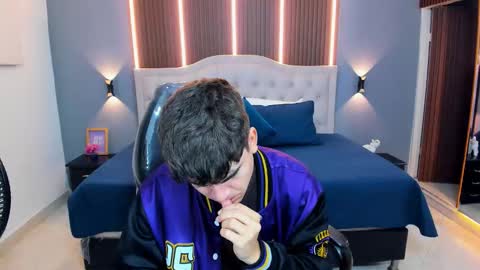 Tommy  online show from 02-24-26, 03:26