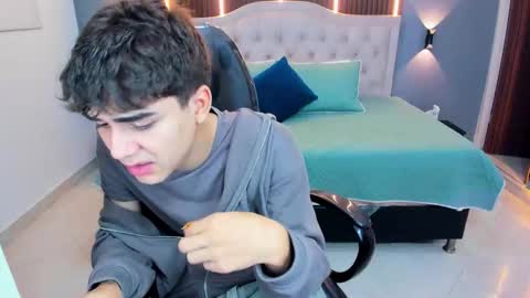 Tommy  online show from 03-01-26, 03:19