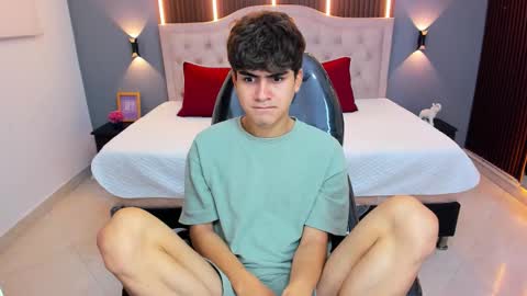 Tommy  online show from 03-25-26, 03:45