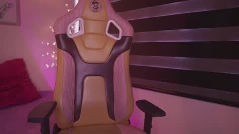 Snapshot of tommy_blue1 chatting on 03-01-25, 07:48 Blue online show from 03-01-25, 07:48