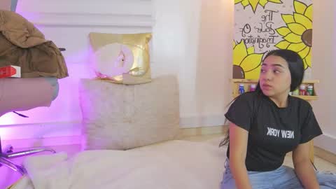 Snapshot of tommy_buttercup chatting on 12-14-25, 01:27 Tommy y butter online show from 12-14-25, 01:27