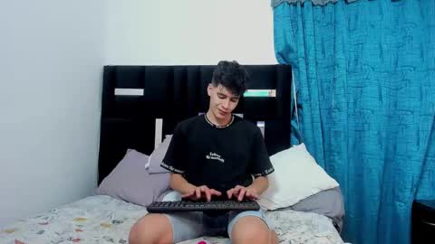 Snapshot of tommy_carlos chatting on 01-14-25, 06:13 online show from 01-14-25, 06:13