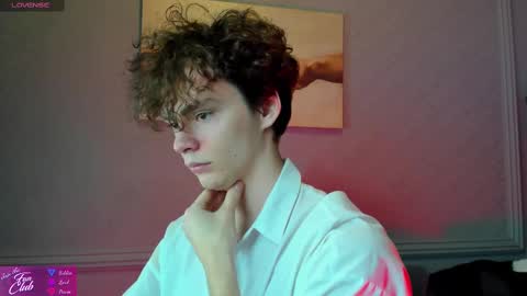 Snapshot of tommy_jamm chatting on 02-10-25, 10:09 Tommy online show from 02-10-25, 10:09