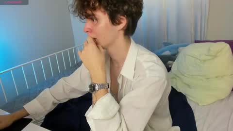 Snapshot of tommy_jamm chatting on 03-07-25, 06:43 Tommy online show from 03-07-25, 06:43