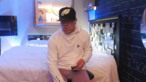 Tommy online show from 10-15-25, 02:22