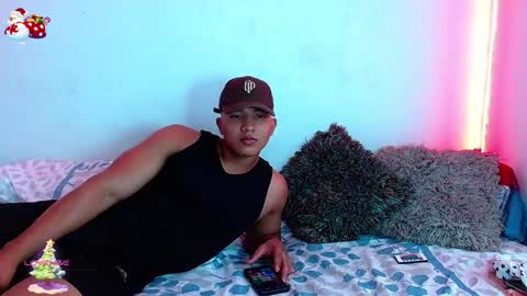 Snapshot of tommy_montana57935 chatting on 12-17-24, 06:45 tommy and merida online show from 12-17-24, 06:45