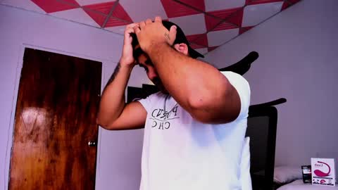 Snapshot of tommy_sccott chatting on 01-29-25, 03:12 tommy_sccott online show from 01-29-25, 03:12