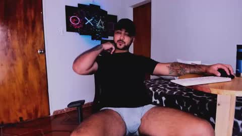 Snapshot of tommy_sccott chatting on 02-05-25, 04:16 tommy_sccott online show from 02-05-25, 04:16