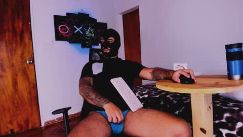 Snapshot of tommy_sccott chatting on 02-16-25, 05:48 tommy_sccott online show from 02-16-25, 05:48