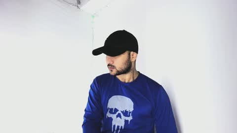 Snapshot of tommy_sccott chatting on 10-12-25, 10:20 tommy_sccott online show from 10-12-25, 10:20