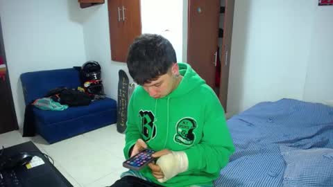 Dirty Tommy online show from 01-08-25, 05:16