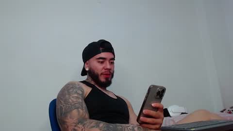 Snapshot of tommyblessd1 chatting on 12-17-24, 11:49 Steven online show from 12-17-24, 11:49