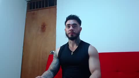 Snapshot of tommyblessd1 chatting on 01-16-25, 05:32 Steven online show from 01-16-25, 05:32