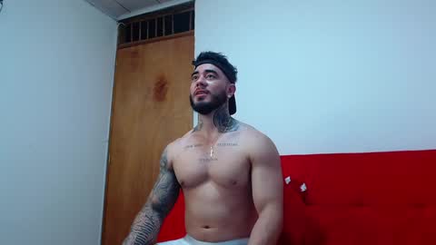 Snapshot of tommyblessd1 chatting on 01-22-25, 09:13 Steven online show from 01-22-25, 09:13