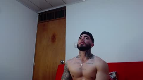 Snapshot of tommyblessd1 chatting on 01-28-25, 08:36 Steven online show from 01-28-25, 08:36