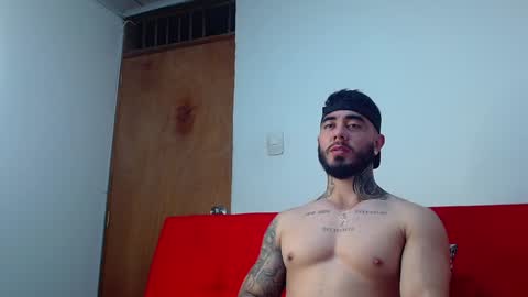 Snapshot of tommyblessd1 chatting on 01-30-25, 06:46 Steven online show from 01-30-25, 06:46