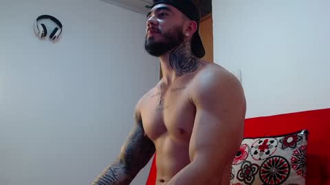 Snapshot of tommyblessd1 chatting on 02-01-25, 02:24 Steven online show from 02-01-25, 02:24