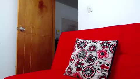 Snapshot of tommyblessd1 chatting on 02-10-25, 06:03 Steven online show from 02-10-25, 06:03