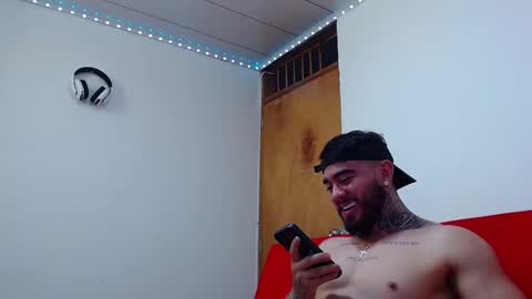 Snapshot of tommyblessd1 chatting on 02-13-25, 06:59 Steven online show from 02-13-25, 06:59