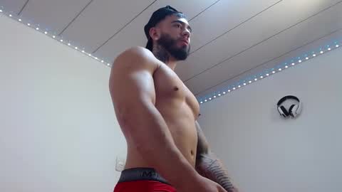 Snapshot of tommyblessd1 chatting on 03-12-25, 12:04 Steven online show from 03-12-25, 12:04