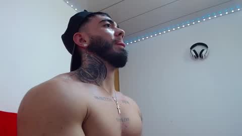 Snapshot of tommyblessd1 chatting on 03-12-25, 03:07 Steven online show from 03-12-25, 03:07