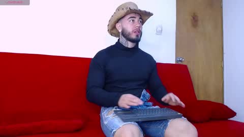 Snapshot of tommyblessd1 chatting on 09-14-25, 06:23 Steven online show from 09-14-25, 06:23