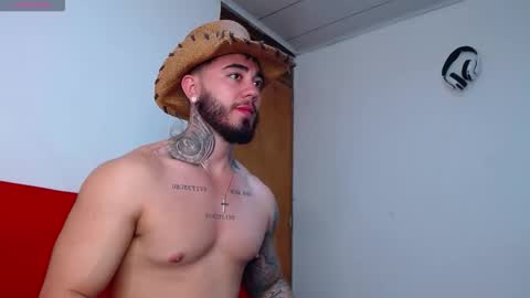 Snapshot of tommyblessd1 chatting on 09-26-25, 05:44 Steven online show from 09-26-25, 05:44