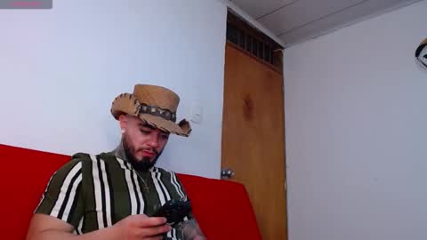 Snapshot of tommyblessd1 chatting on 10-17-25, 07:11 Steven online show from 10-17-25, 07:11