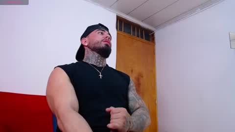 Snapshot of tommyblessd1 chatting on 07-09-26, 09:30 Steven online show from 07-09-26, 09:30