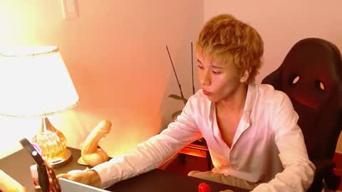 Tommy Foxboy online show from 12-18-24, 02:49