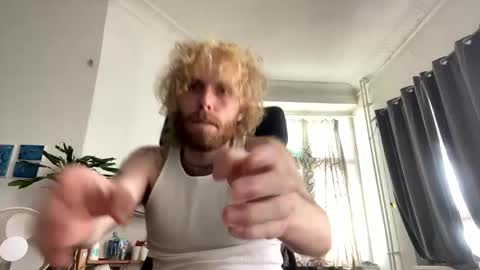 Snapshot of tommyg6420 chatting on 09-13-25, 01:22 First Show ever 3 online show from 09-13-25, 01:22