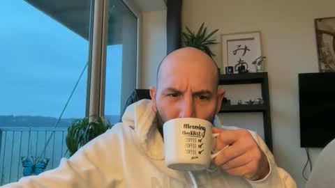 Thomas Fit online show from 12-17-25, 07:03