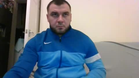 tommyy19901 online show from 12-02-24, 07:27